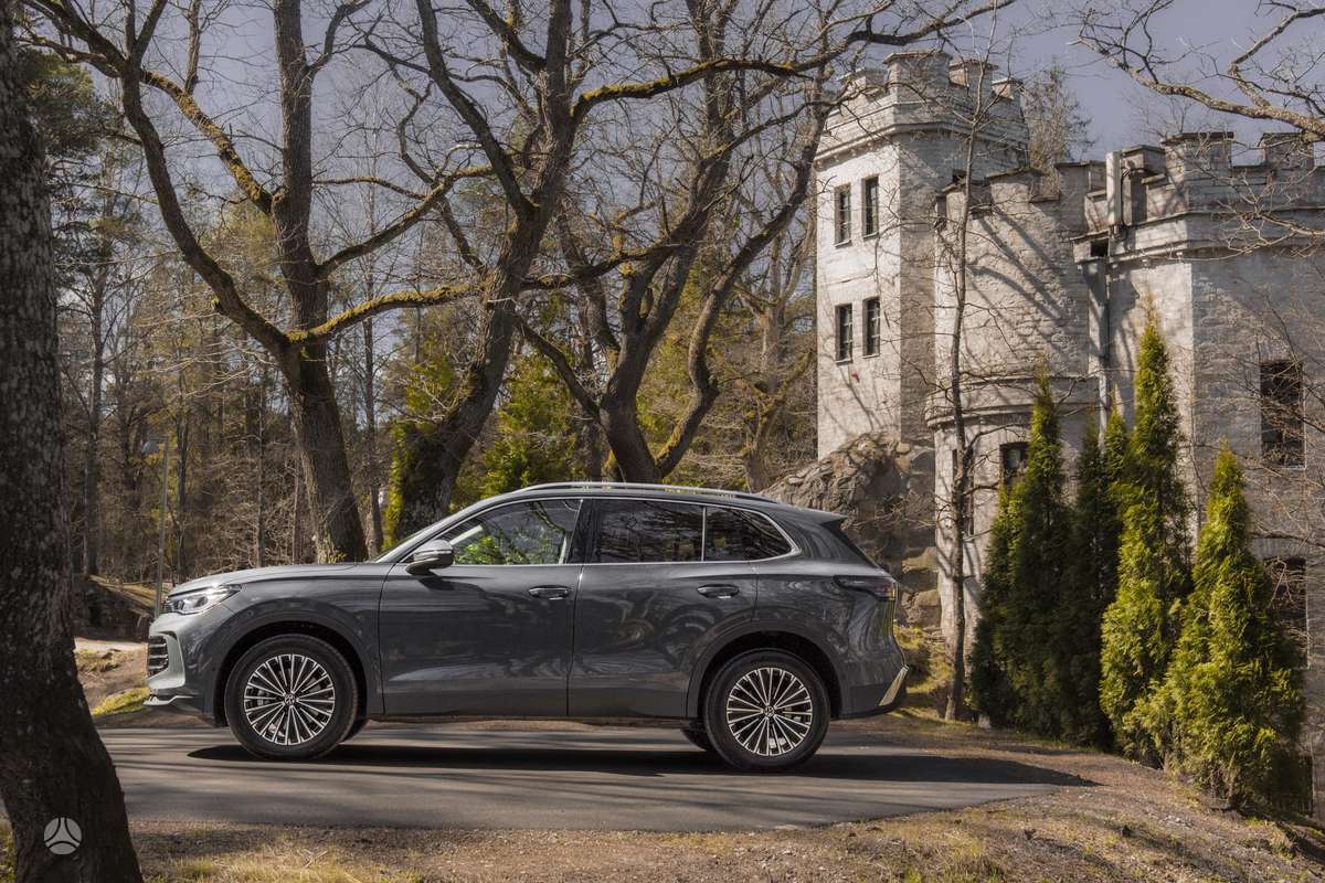 Volkswagen Tiguan - 7