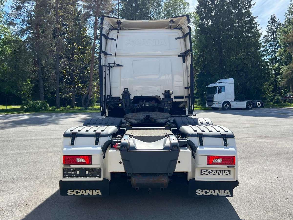 Scania G450 A6X2NB, single sleeper