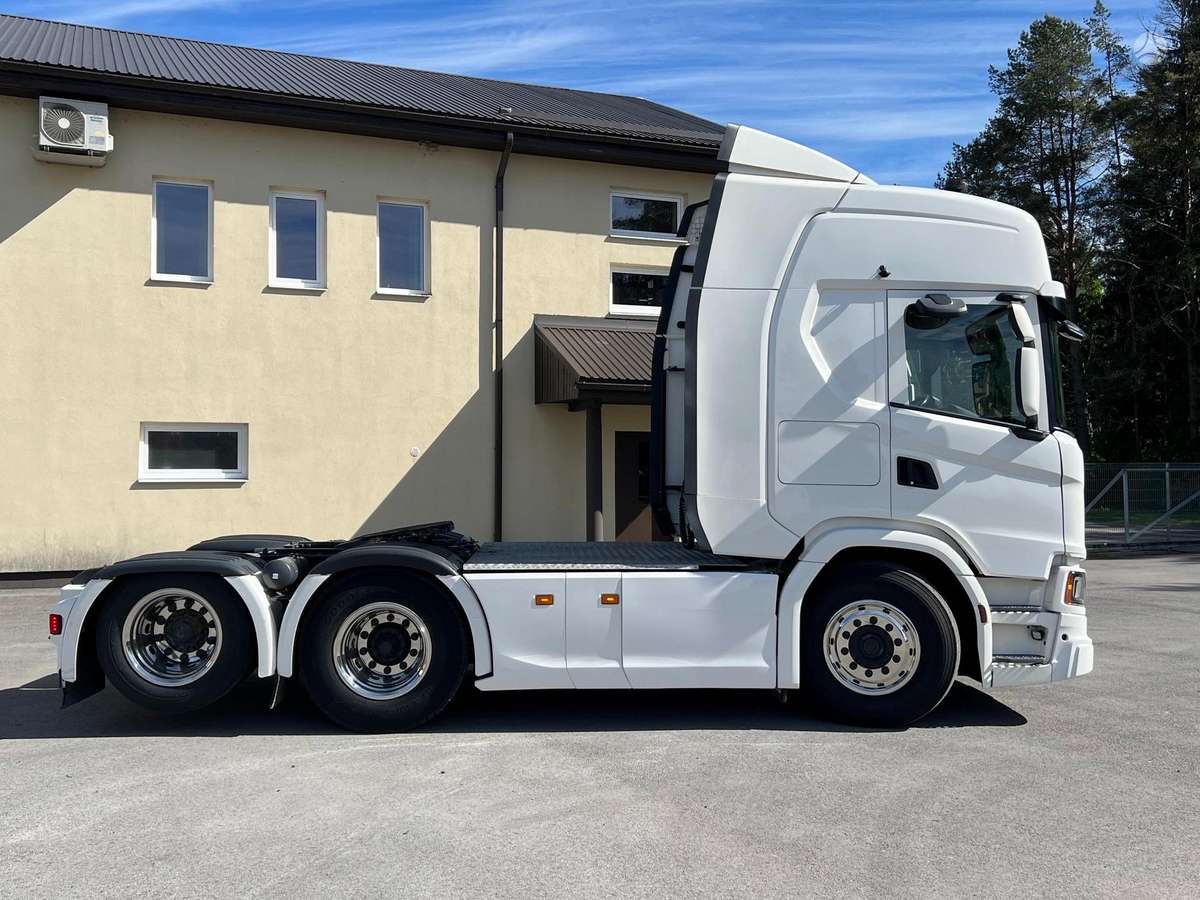 Scania G450 A6X2NB, single sleeper