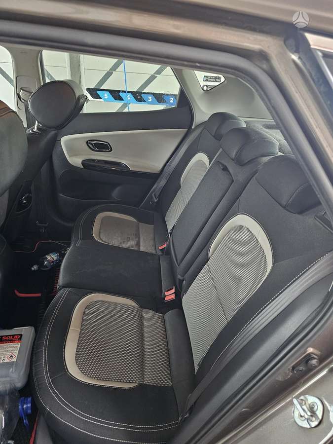Kia Ceed, 1.6 l., hatchback