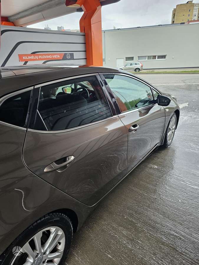 Kia Ceed, 1.6 l., hatchback