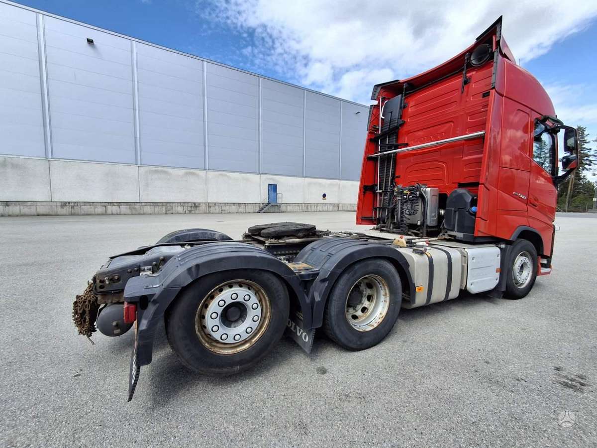 Volvo FH500, single sleeper