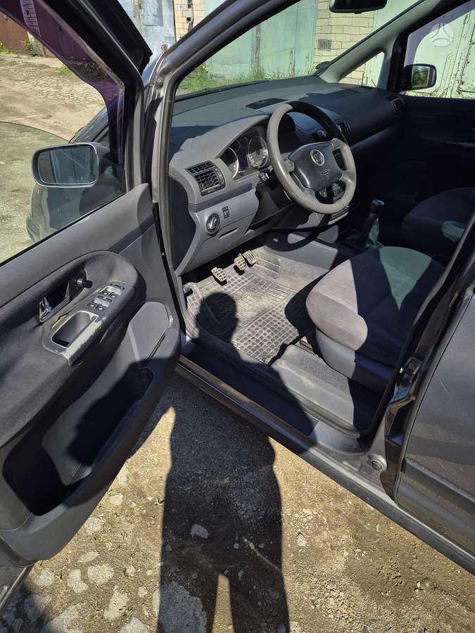 SEAT Alhambra - 10