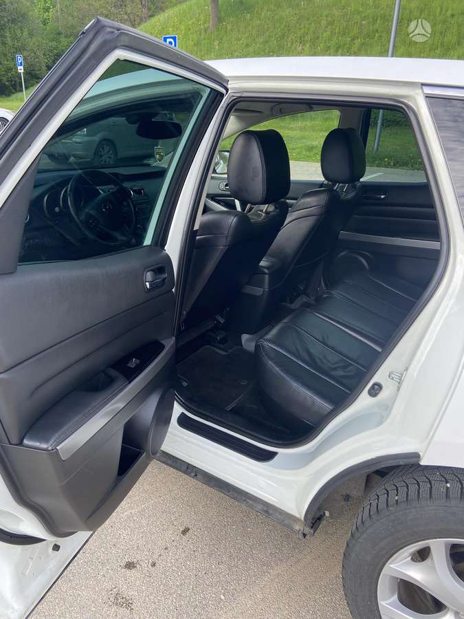 Mazda CX-7, 2.2 l., off-road / crossover