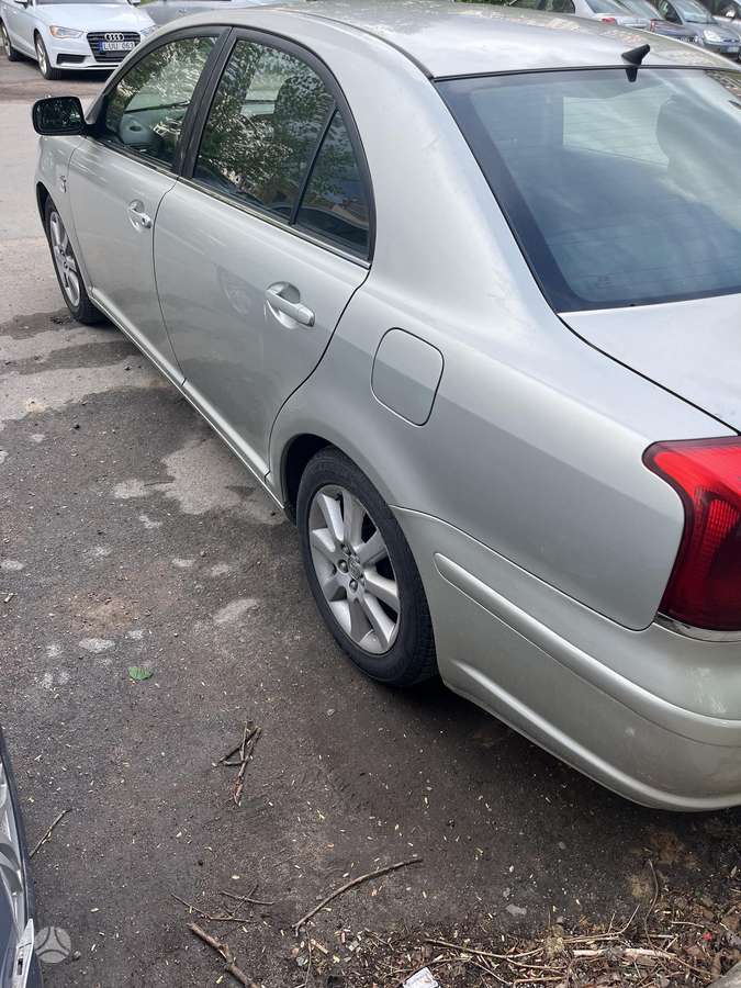 Toyota Avensis - 3