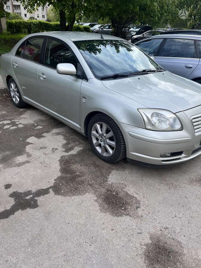 Toyota Avensis - 5
