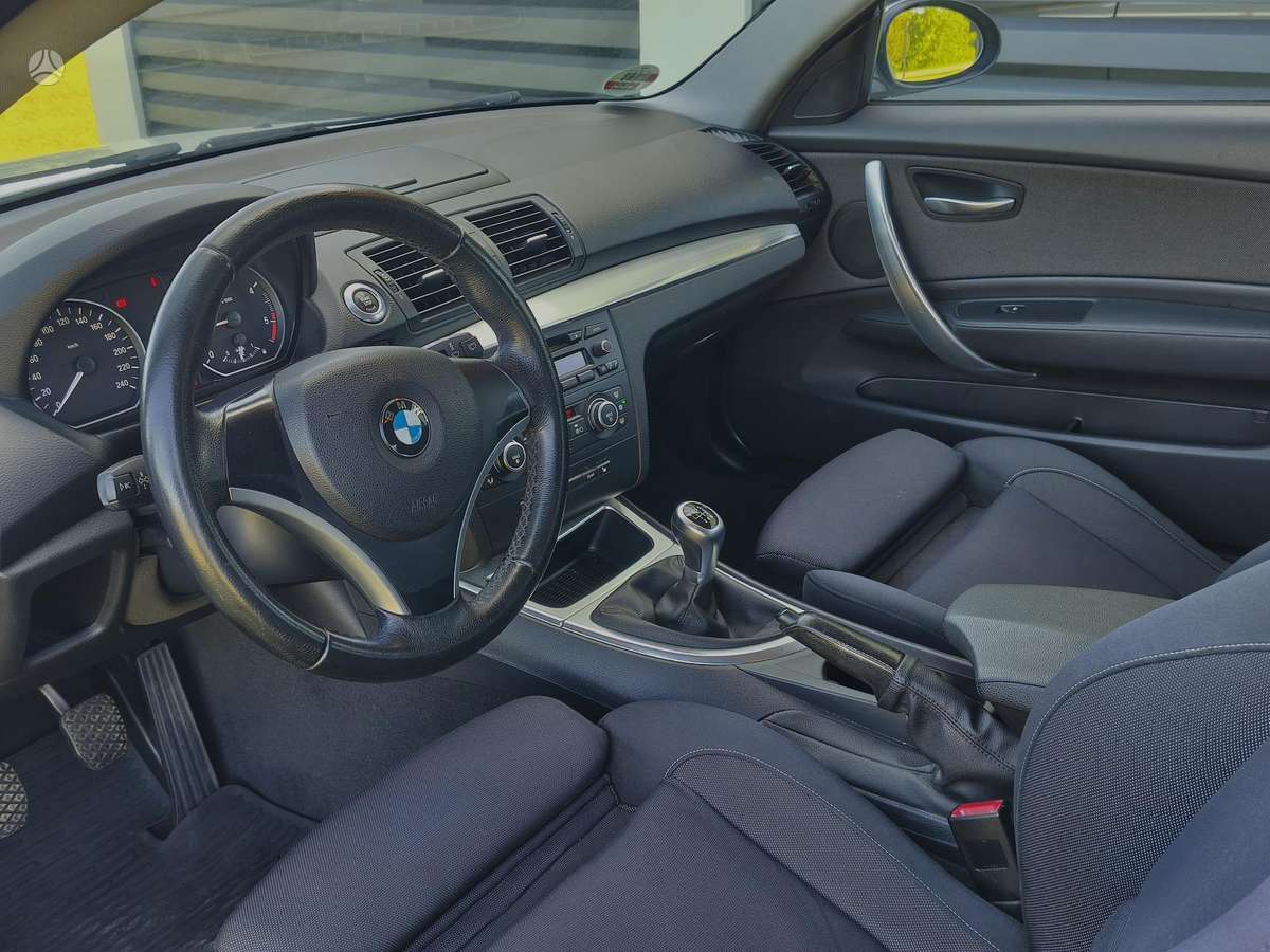 BMW 120, 2.0 l., hatchback