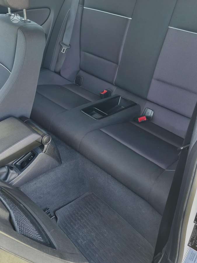 BMW 120, 2.0 l., hatchback