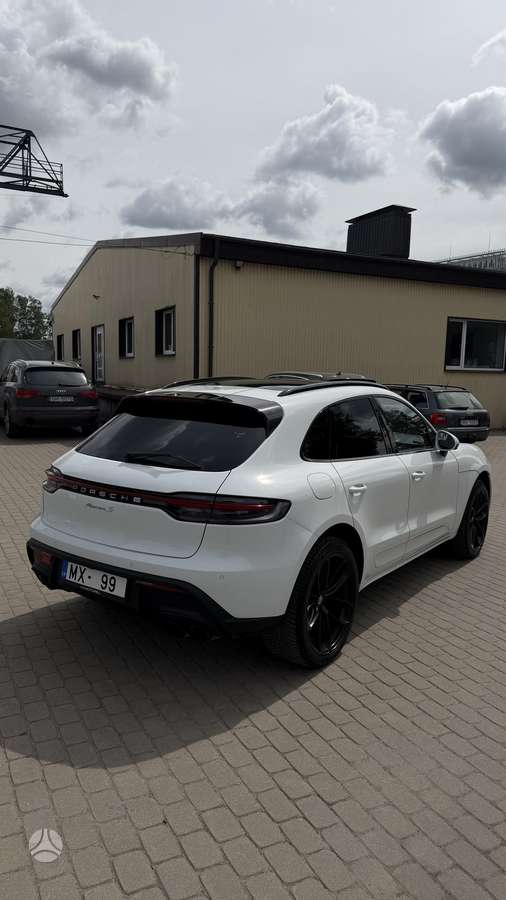 Porsche Macan - 3