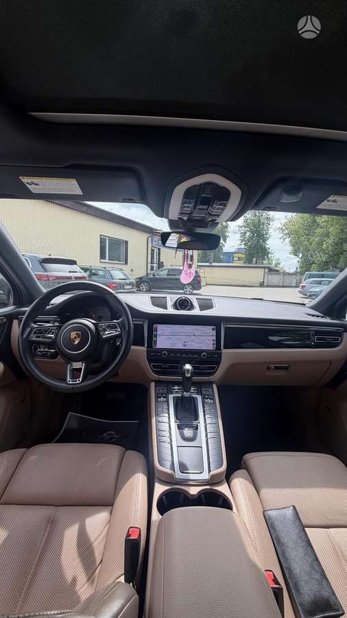 Porsche Macan - 4
