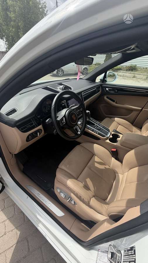 Porsche Macan - 9