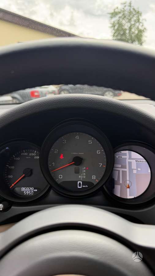 Porsche Macan - 10