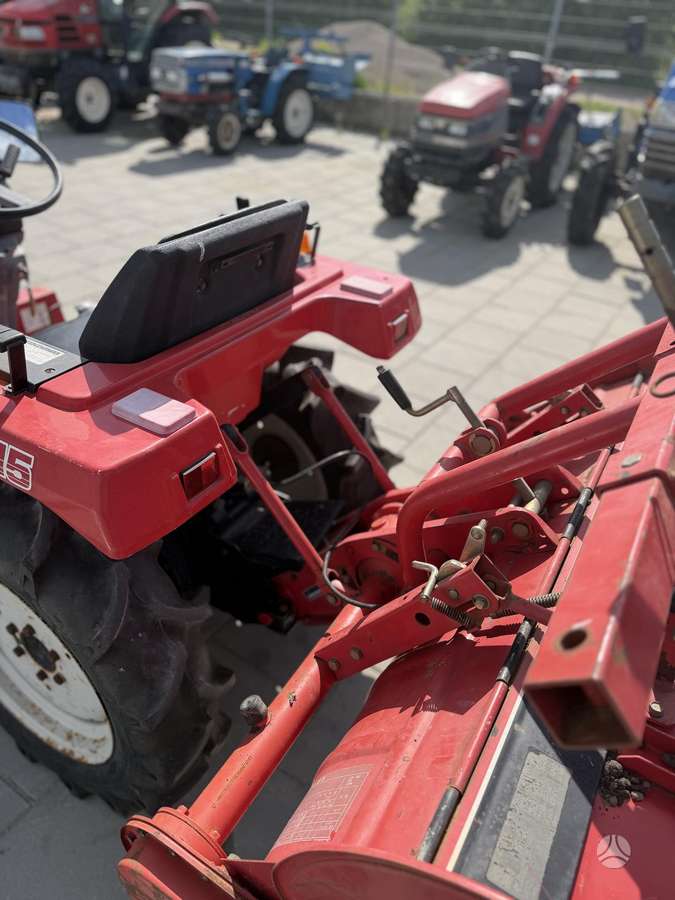 Mitsubishi MT15, tractors