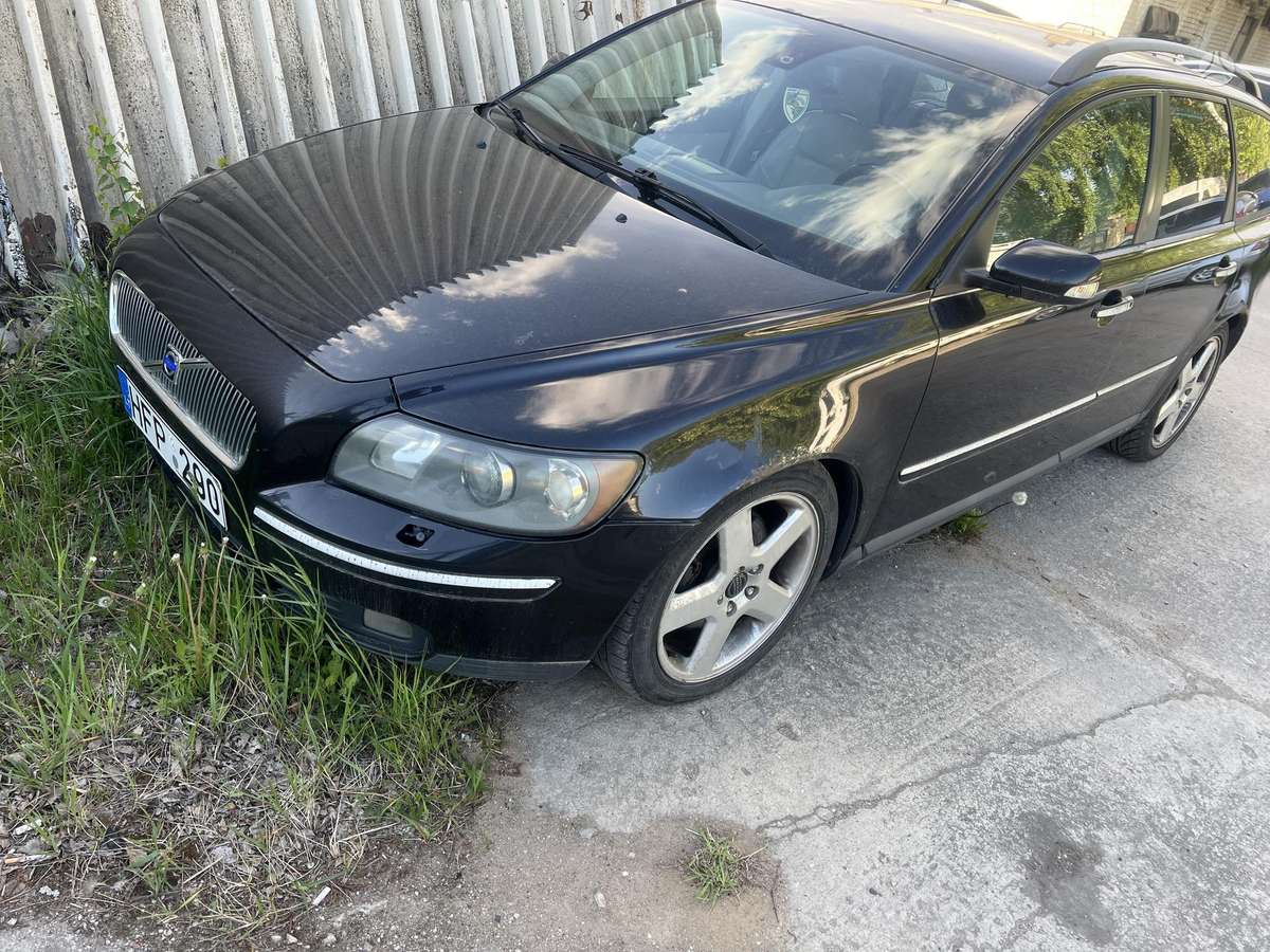 Volvo V50