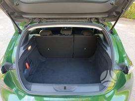 Peugeot 308, 1.2 l., hatchback