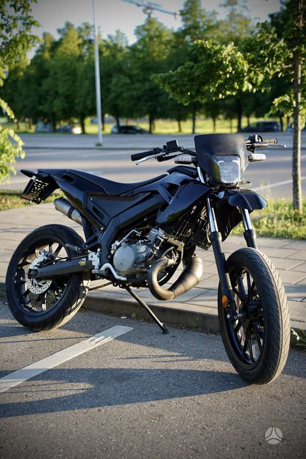 Derbi Senda 49cc, supermoto