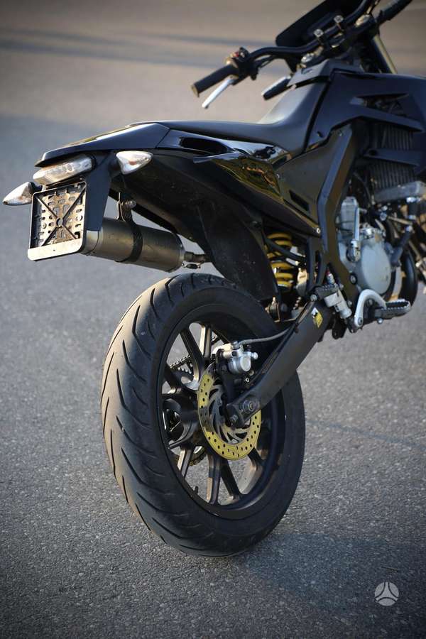 Derbi Senda 49cc, supermoto