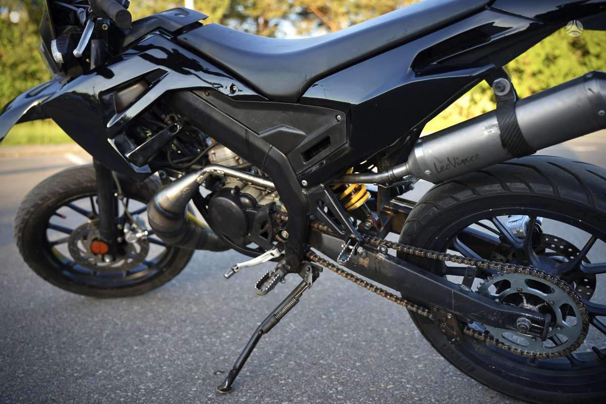 Derbi Senda 49cc, supermoto