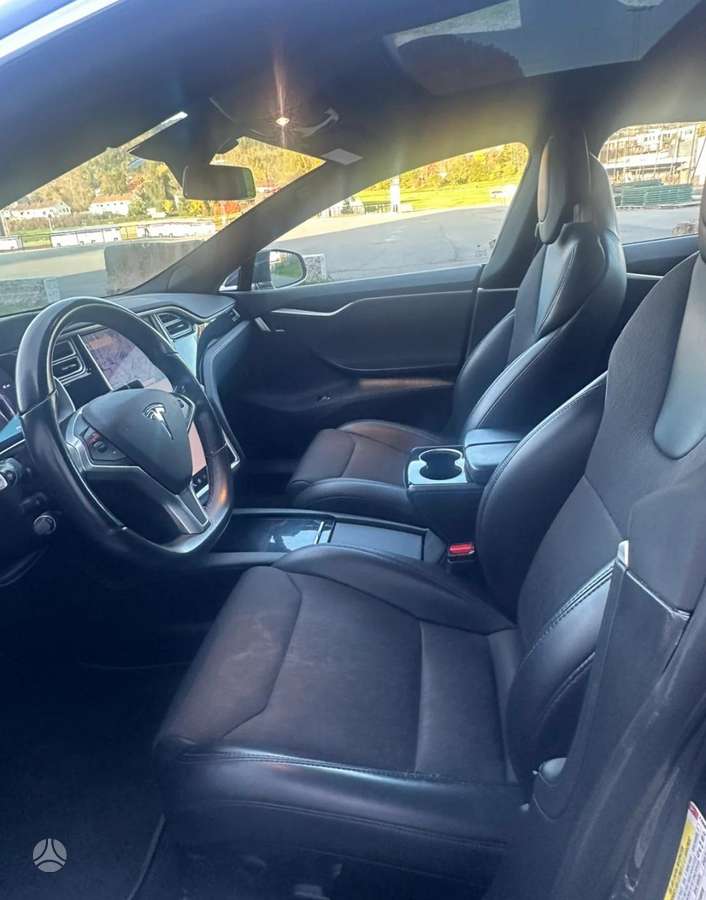 Tesla Model S, 75 kWh, hatchback