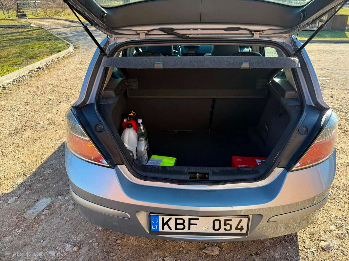 Opel Astra, 1.7 l., hatchback