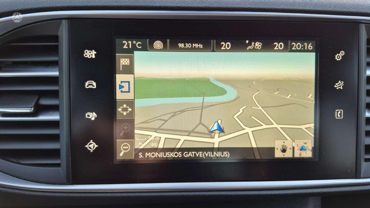 Peugeot 308, 1.2 l., hatchback