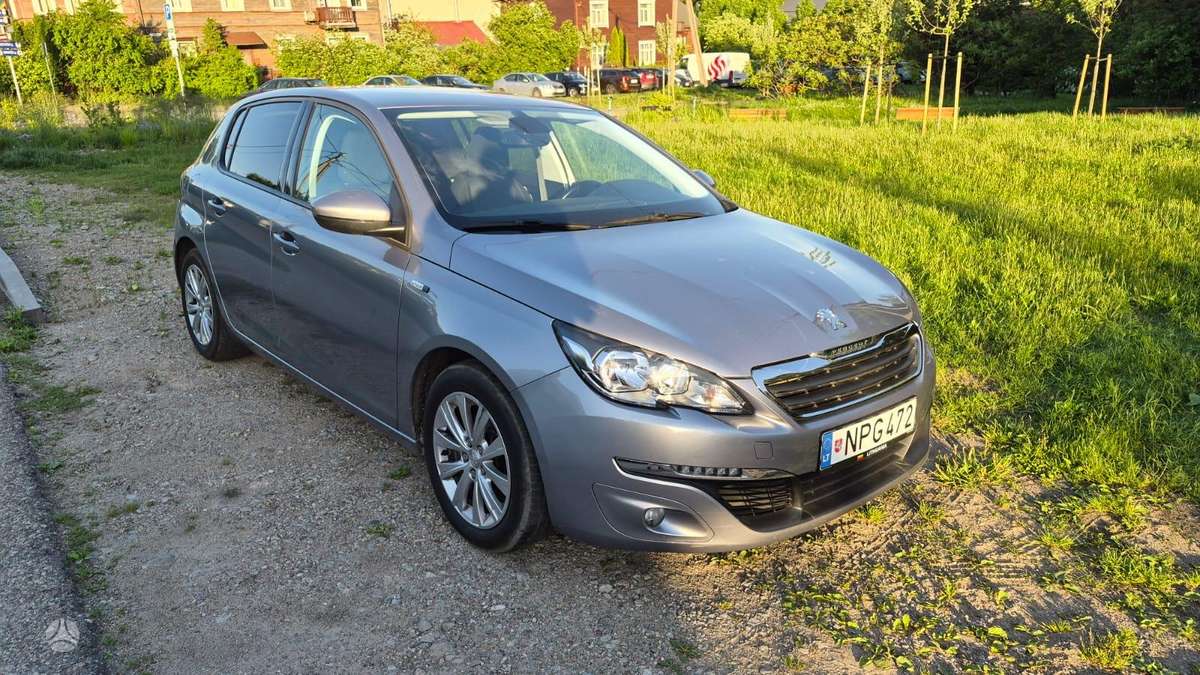 Peugeot 308, 1.2 l., hatchback