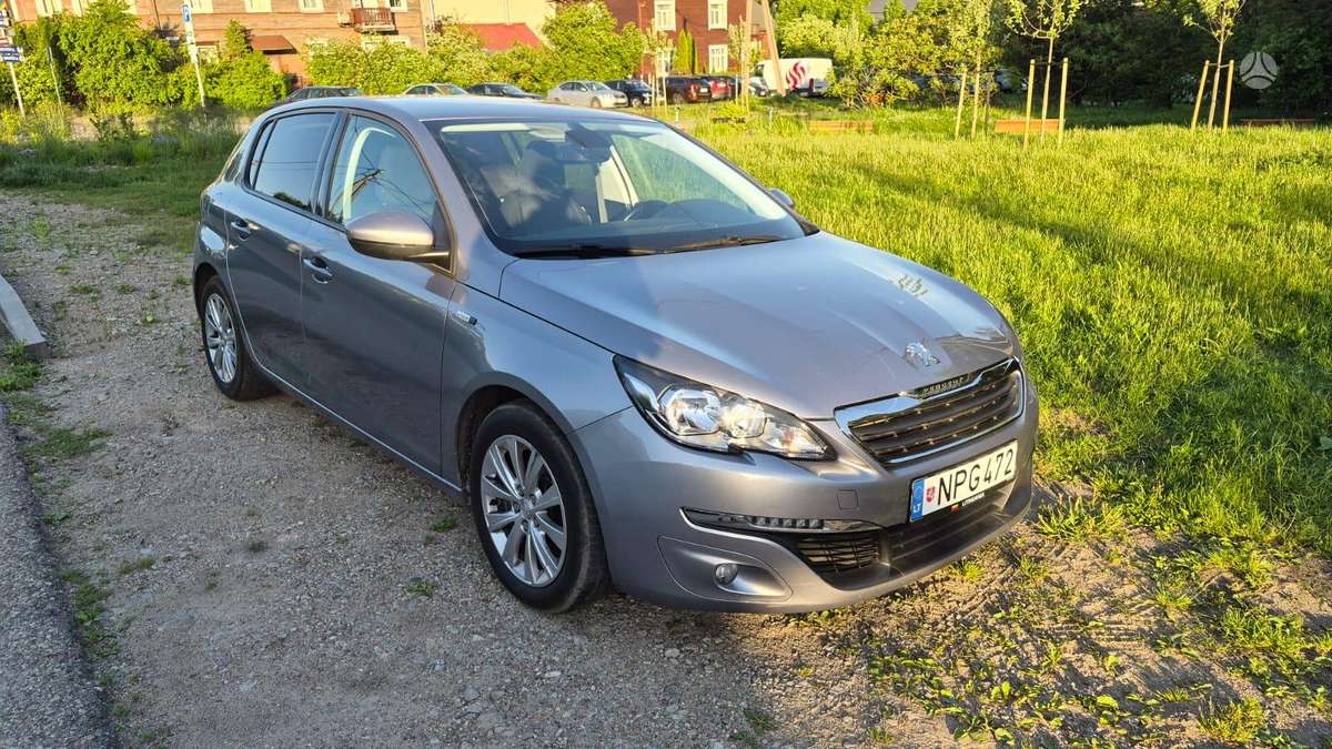 Peugeot 308 - 1