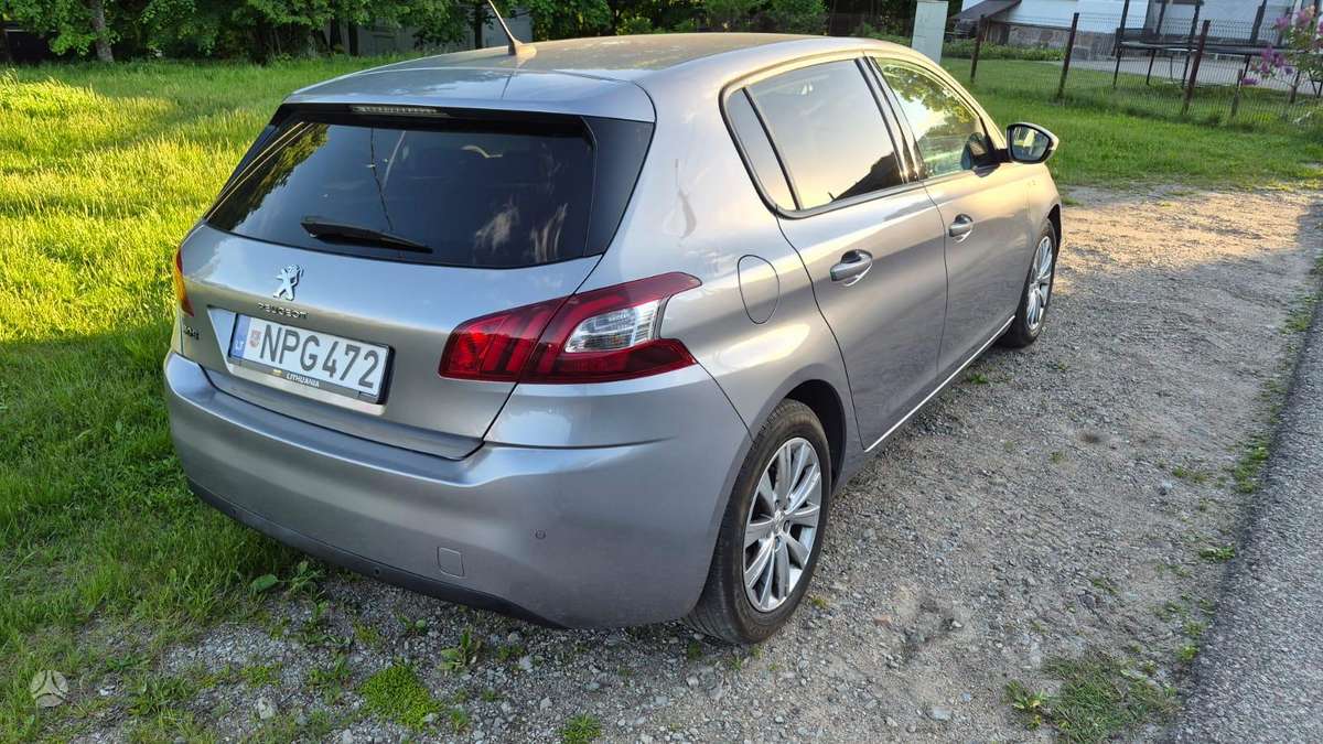 Peugeot 308, 1.2 l., hatchback
