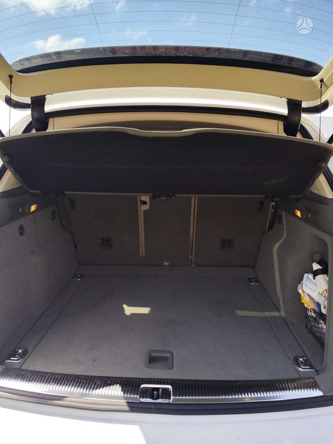 Audi Q5, 3.2 l., Внедорожник / Кроссовер