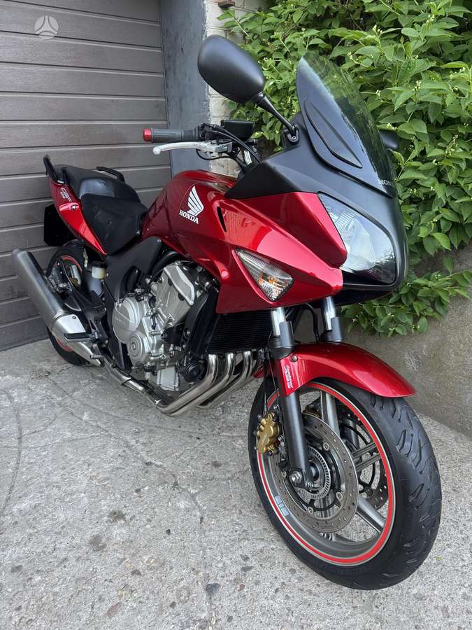 Honda CBF 600cc, street / classic