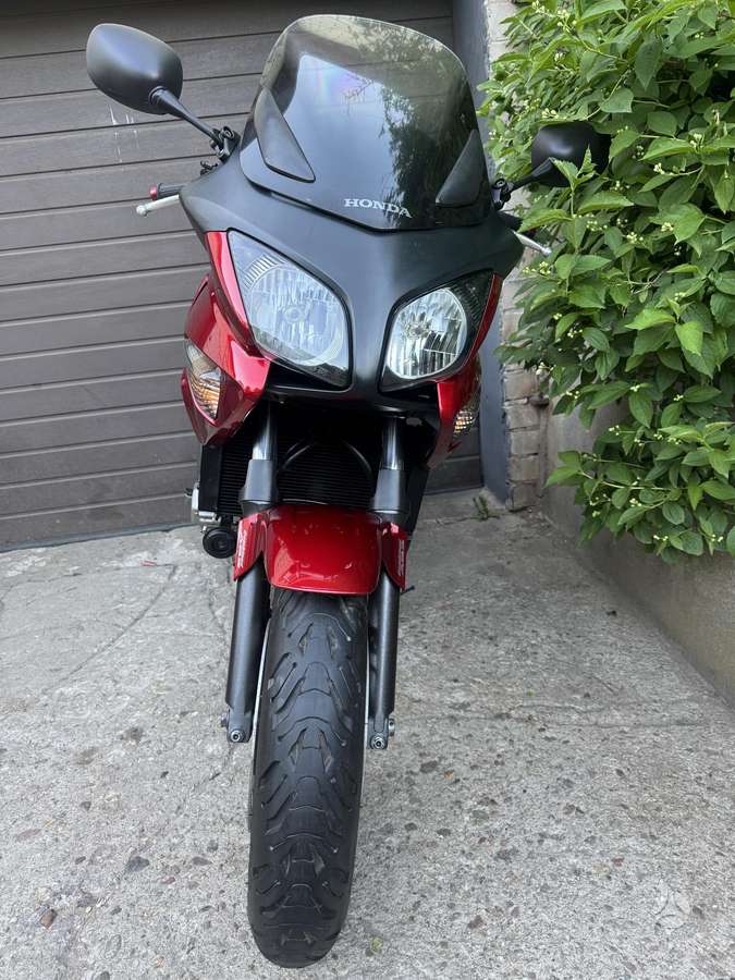 Honda CBF 600cc, street / classic