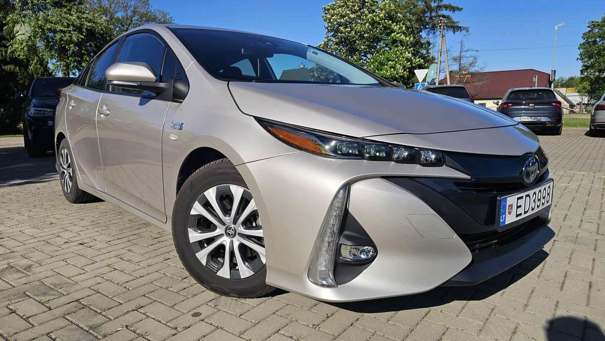 Toyota Prius Prime - 3