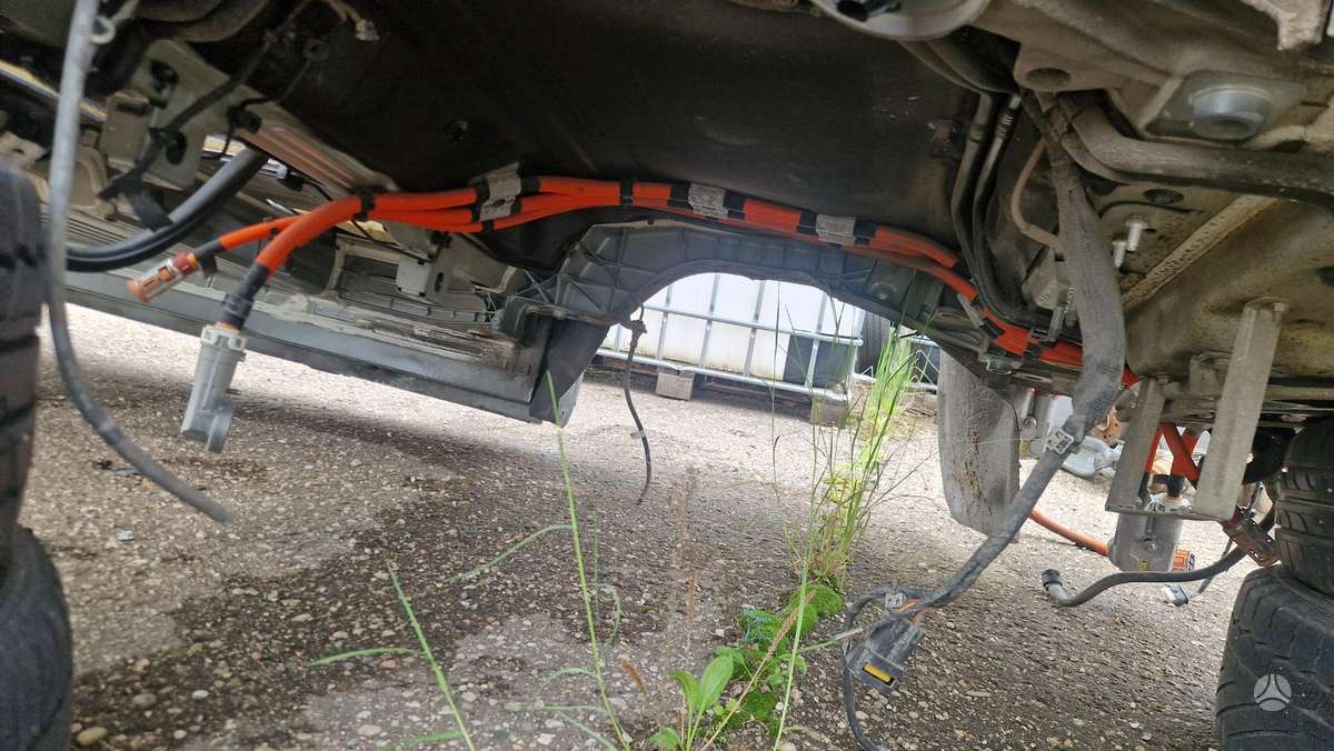 Mercedes-Benz EQS kėbulo dalys