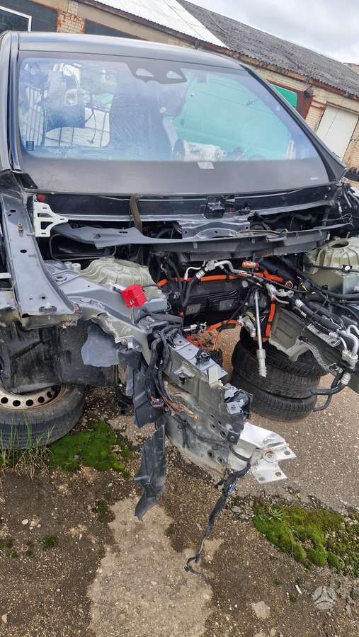 Mercedes-Benz EQS kėbulo dalys