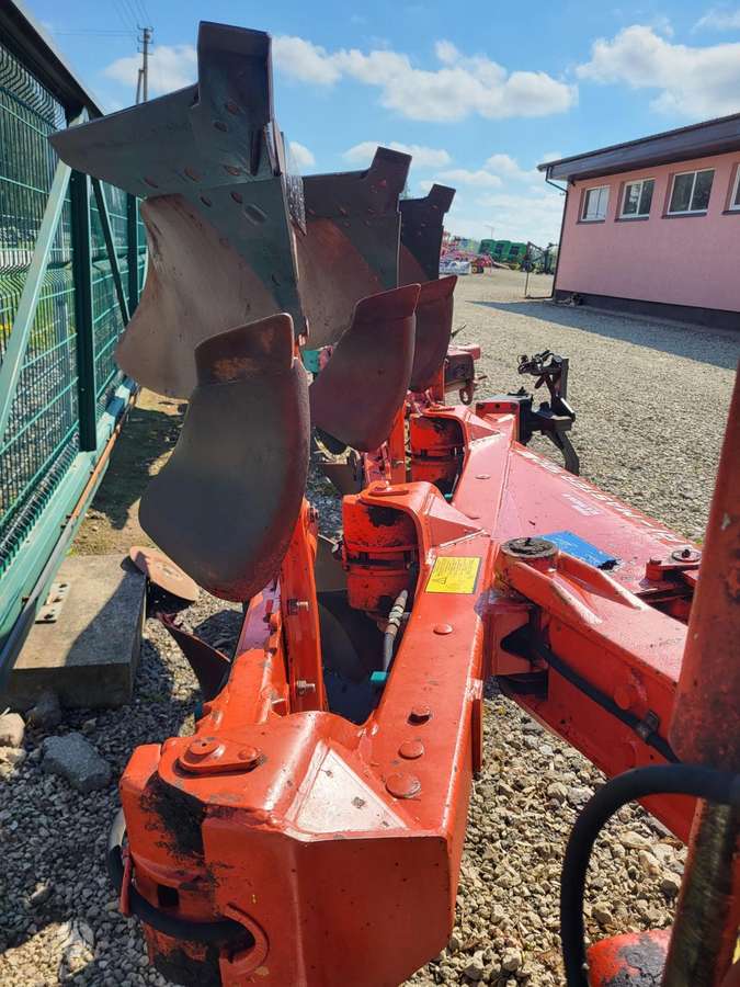 Kuhn VARI MASTER 120, ploughs