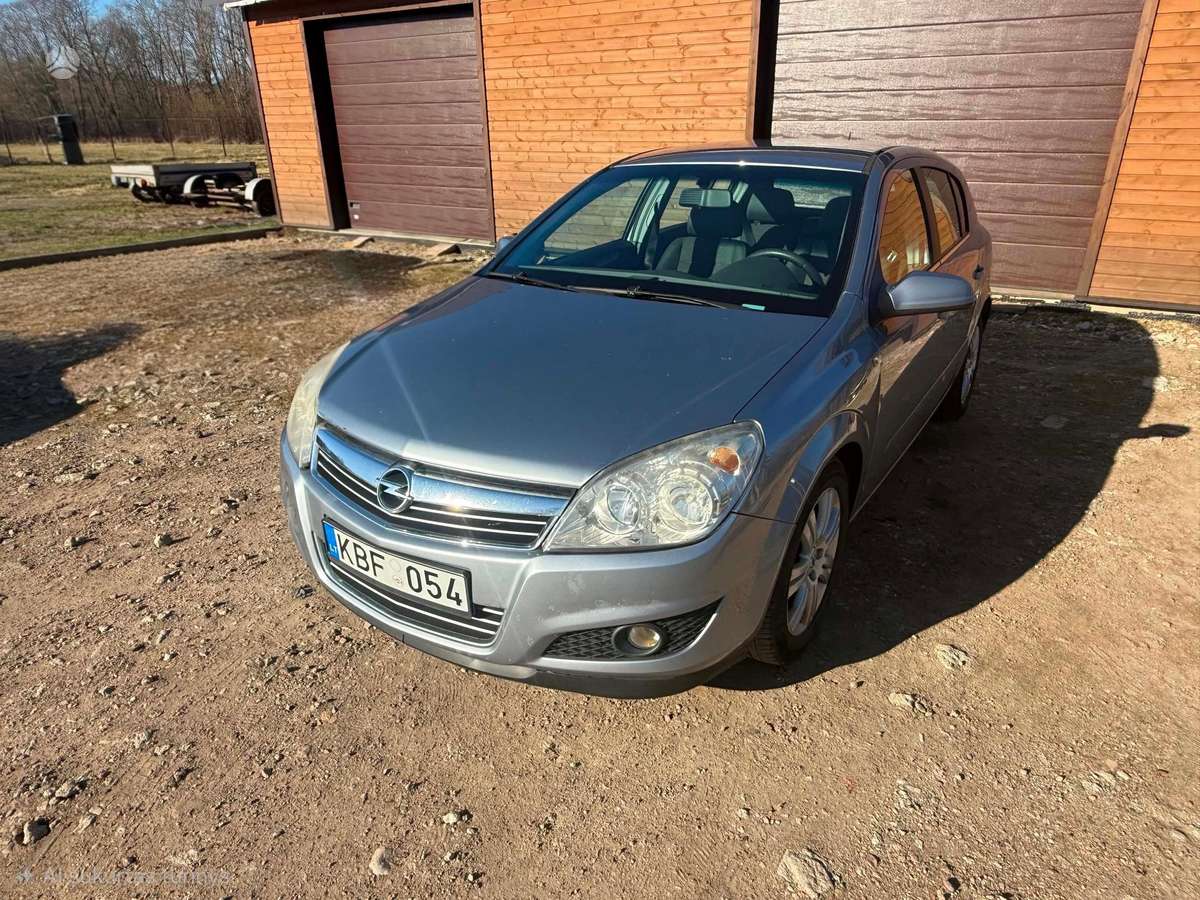 Opel Astra, 1.7 l., hatchback