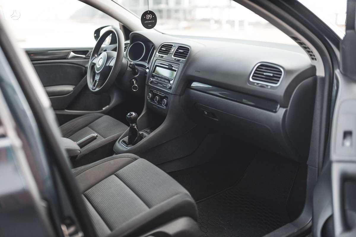 Volkswagen Golf, 1.2 l., hatchback