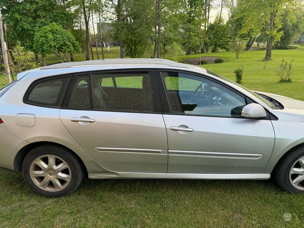 Renault Laguna - 2