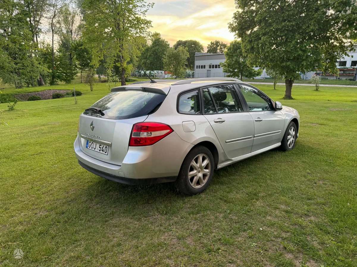 Renault Laguna - 3