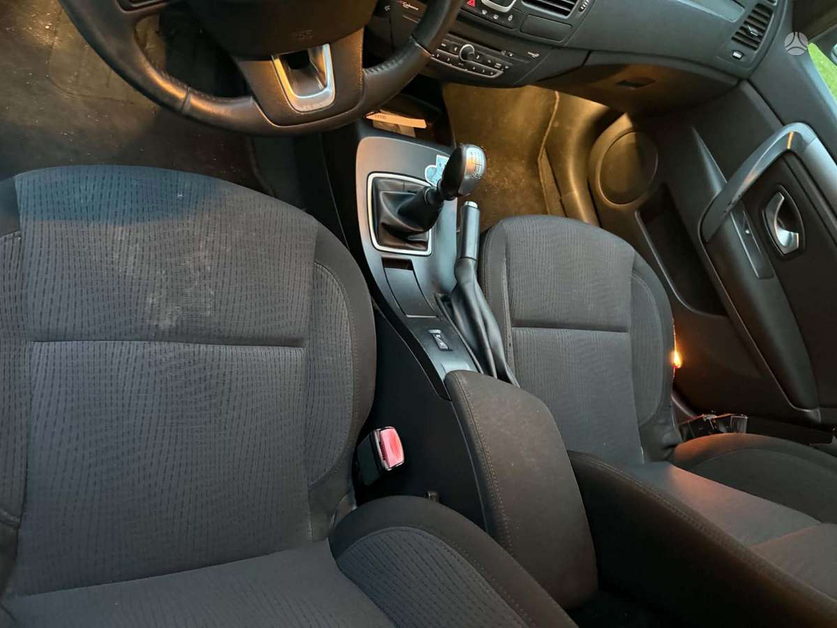 Renault Laguna - 9