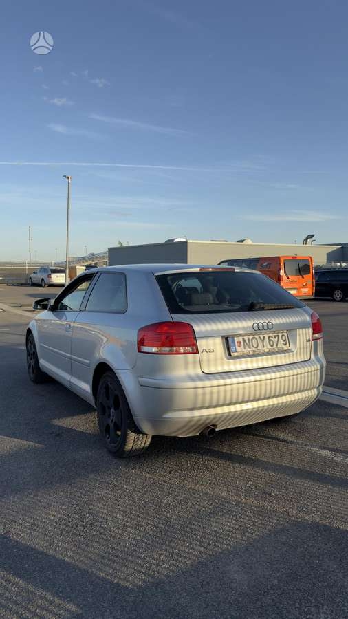 Audi A3, 1.6 l., hatchback