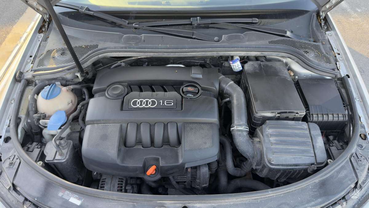 Audi A3, 1.6 l., hatchback