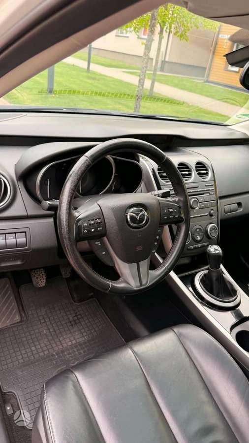 Mazda CX-7, 2.2 l., off-road / crossover