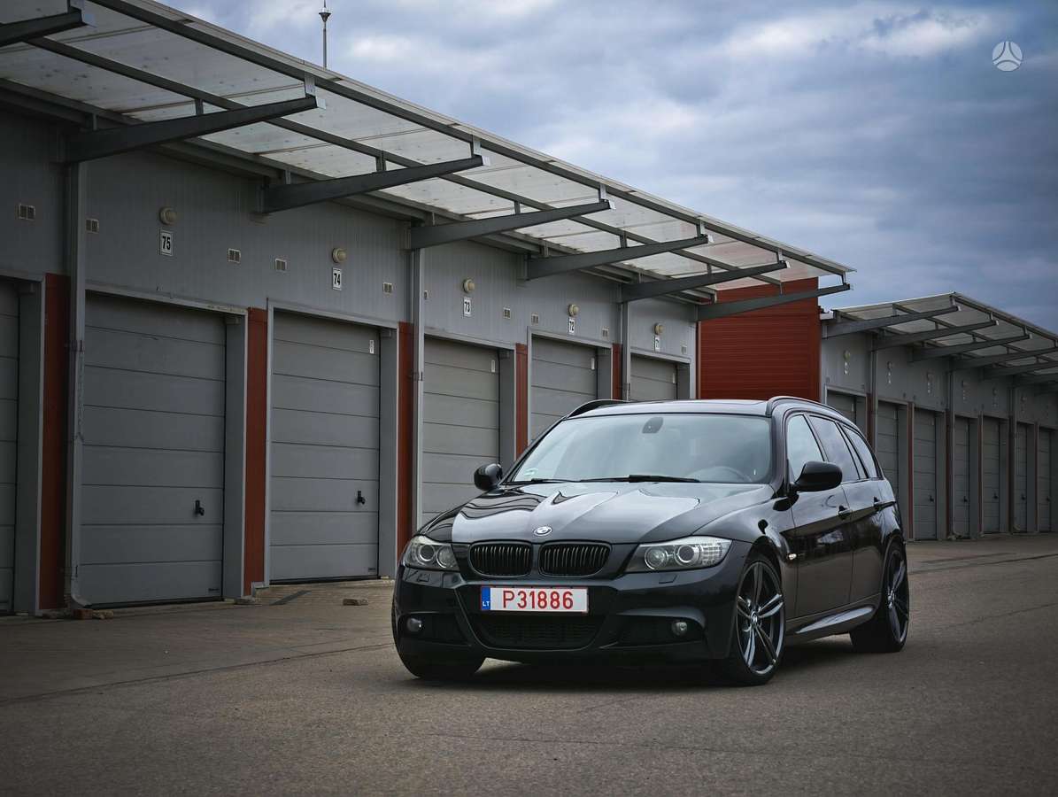 BMW 320, 2.0 l., hečbeks