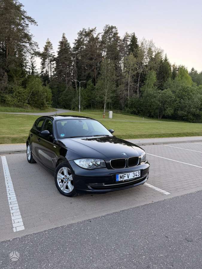 BMW 118, 2.0 l., Хэтчбек