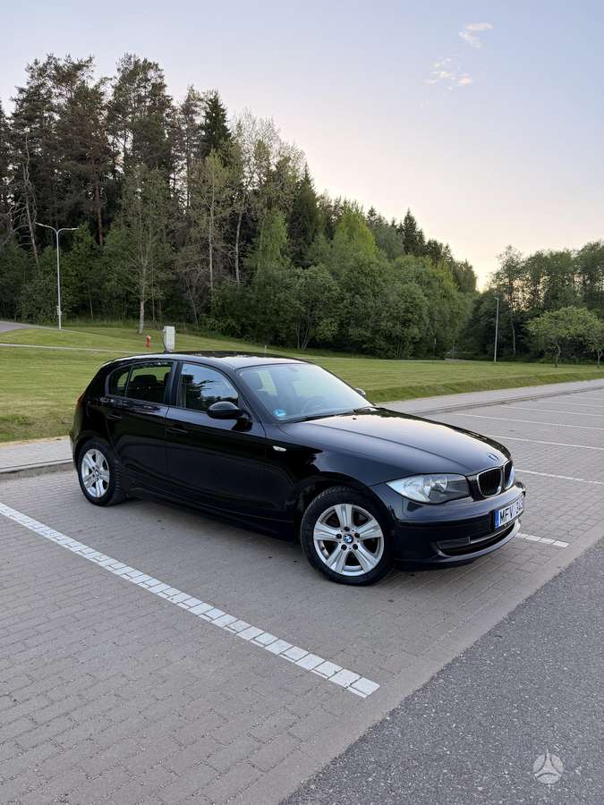 BMW 118, 2.0 l., Хэтчбек