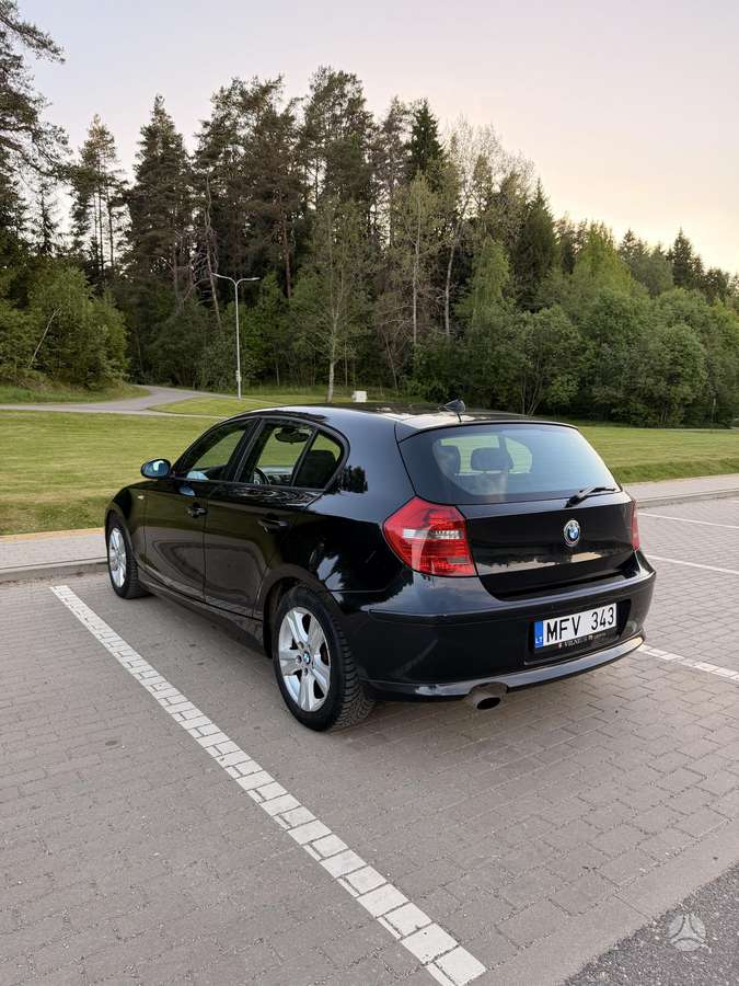 BMW 118, 2.0 l., Хэтчбек