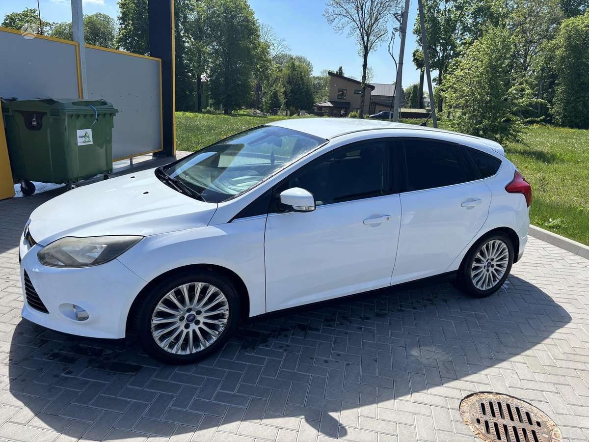Ford Focus, hatchback
