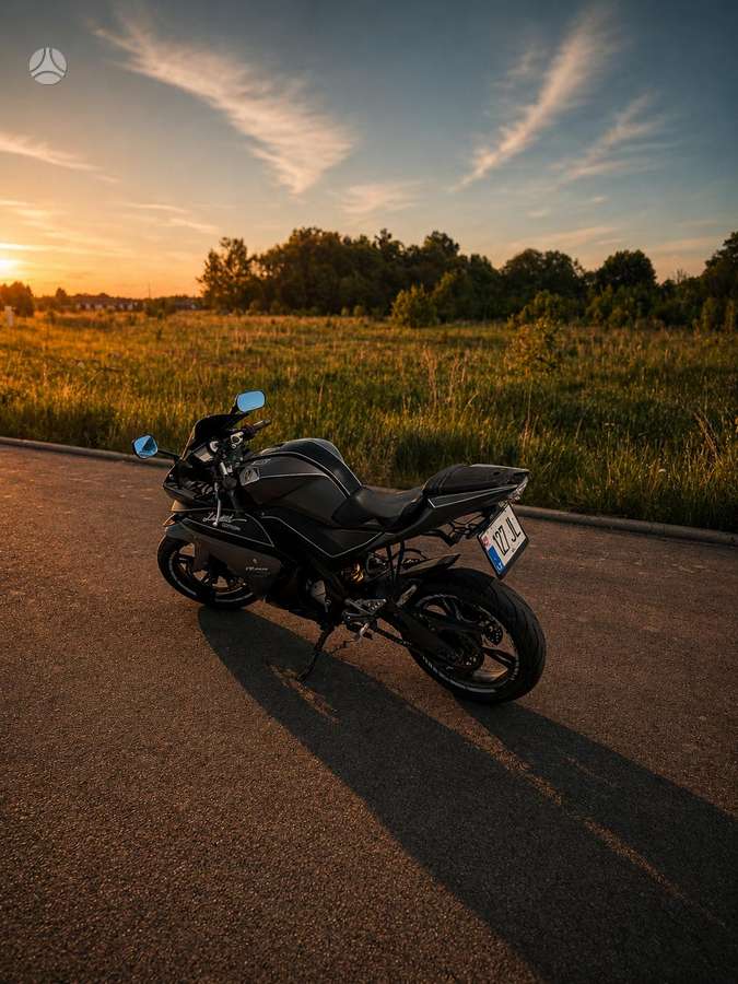 Yamaha YZF 125cc, superbikes