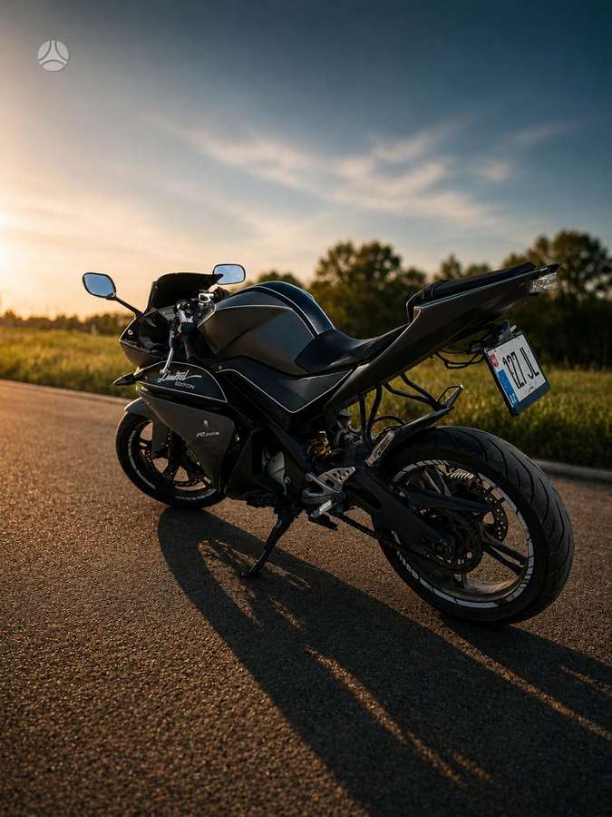 Yamaha YZF 125cc, superbikes